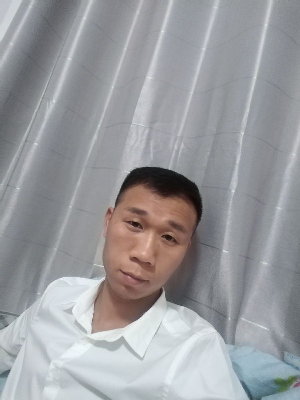 不器的第一张照片--晋江闪婚服务中心